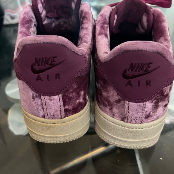 Velvet pink Air Force Ones - Picture 4 of 5